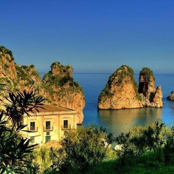 Scopello Beach，位于斯克佩罗的酒店
