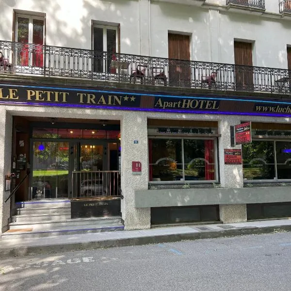 小火车公寓式酒店，位于巴涅尔-德吕雄的酒店