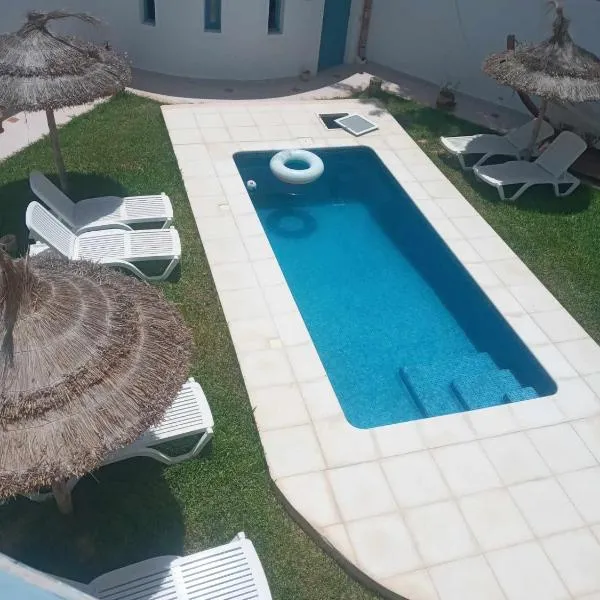 VILLA Mezraya à 500 m de la plage - DJERBA，位于迈来亚的酒店