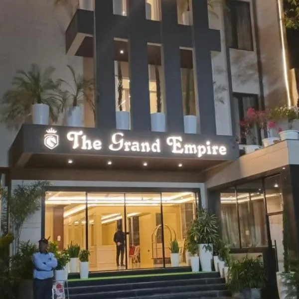 Hotel Grand Empire, Banquet, Swimming Pool with Taj View，位于阿格拉的酒店