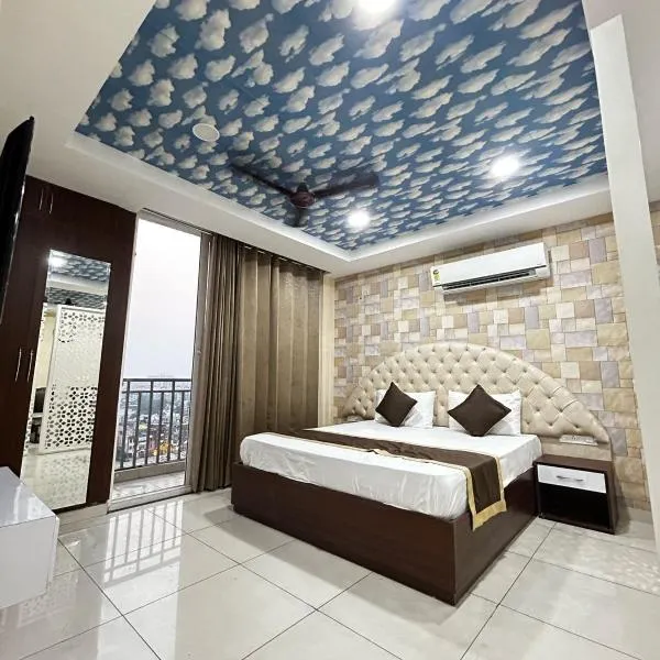 Royal Holiday Homes，位于齐拉克普尔的酒店