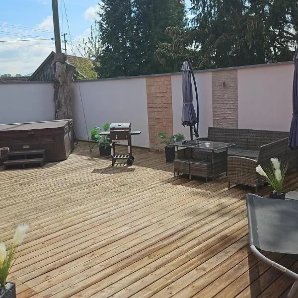 Leas Ferienwohnung，位于Aichen的酒店