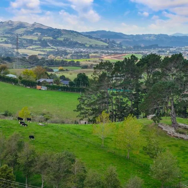 Pine Hill Cottage -Auckland，位于Tuakau的酒店