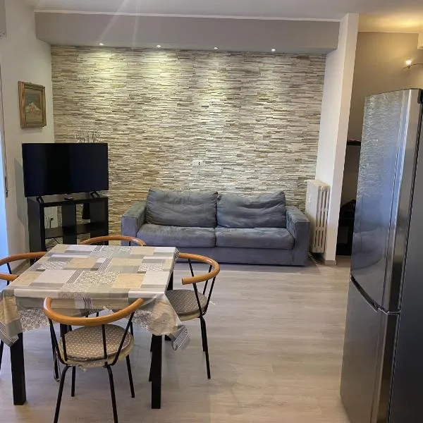 Lago Maggiore，位于因特拉的酒店