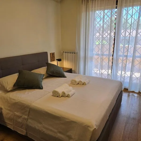 Giopi Home，位于Vitinia的酒店