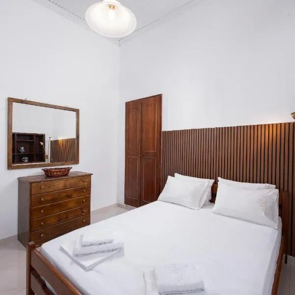 Michael&Marika's Traditional House，位于利迈纳里亚的酒店