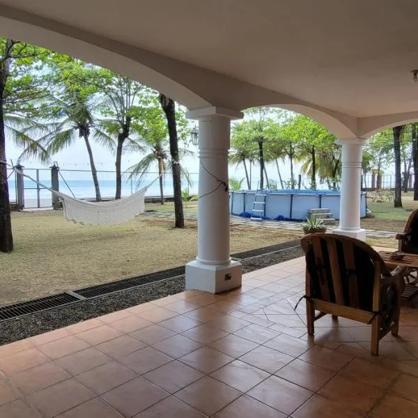 Welcome to The Beach House，位于波乔米尔的酒店