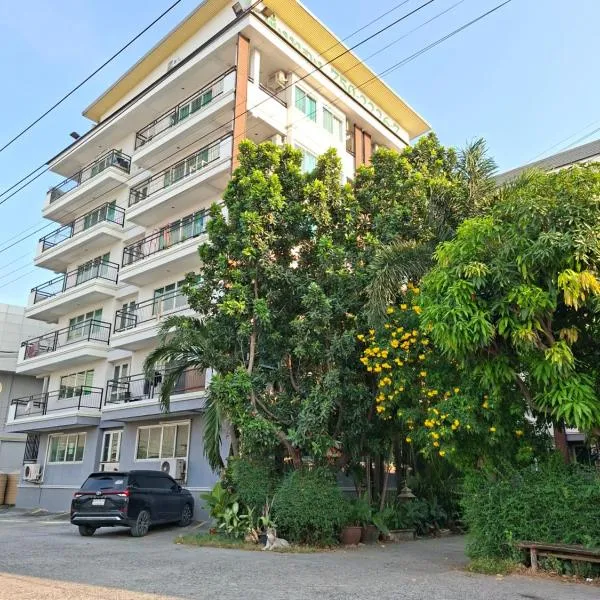 Puingtong Building Mega Bangna，位于Ban Bang Kaeo Yai的酒店