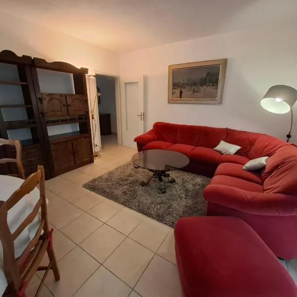 Appartamento 3,5 locali a Figino，位于Figino的酒店