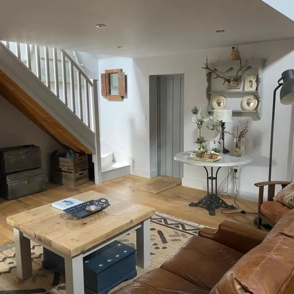Holly Cottage The Studio，位于Sambrook的酒店