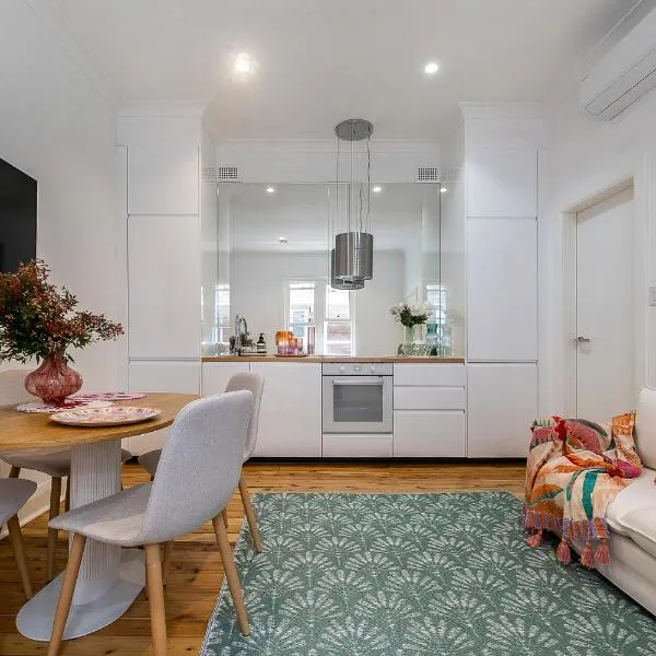 Apmt2 - 2Bedroom - Belle's at Bondi - 500m to Beach，位于悉尼的酒店