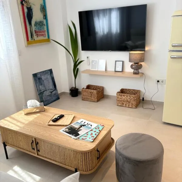 ICEBERG LUXURY DUNEs Free Private Parking，位于塔里法的酒店