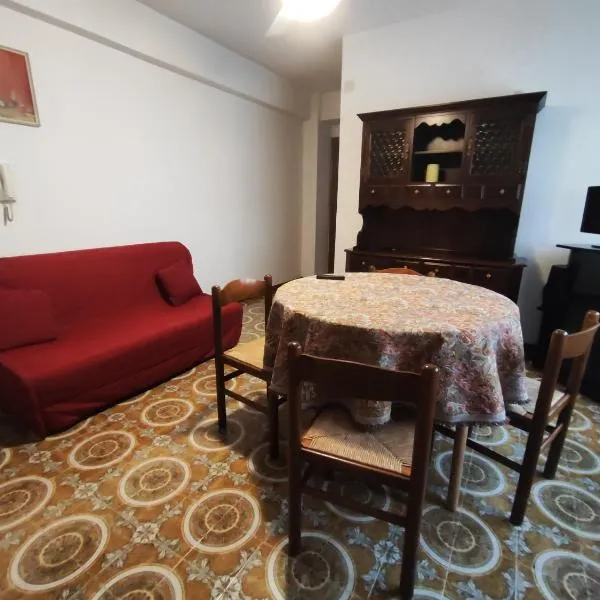 Appartamento l'ara，位于斯坎诺的酒店