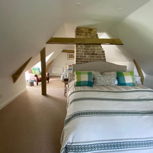 The Garden House，位于Dewlish的酒店