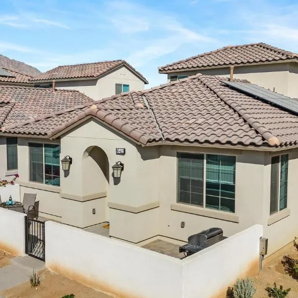 PGA208 Brand New PGA West 2 Bed 2 Bath w Loft，位于拉昆塔的酒店