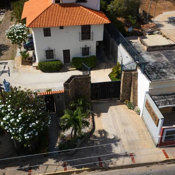 L Otro Pueblo Pampatar，位于Pampatar的酒店