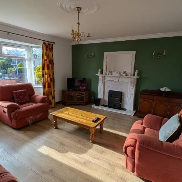 Cosy 3 Bed Retreat in Omagh，位于奥马的酒店