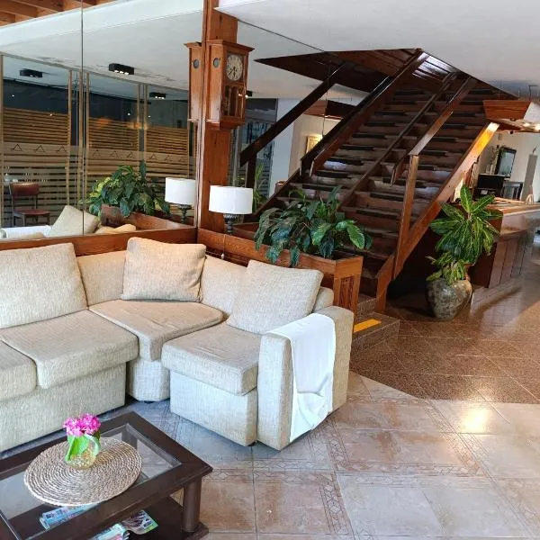 Hotel Menfis，位于圣弗朗西斯科的酒店