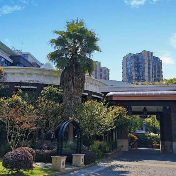 武汉光谷皇家格雷斯大酒店，位于武汉的酒店