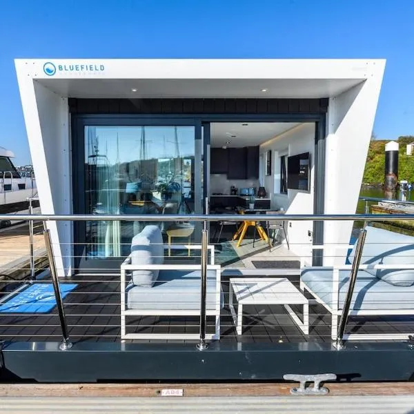 Kinsale Floating Home，位于金塞尔的酒店