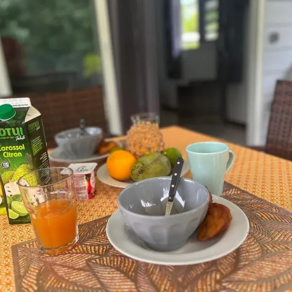 Fare Heana- Beau bungalow Moorea，位于莫雷阿的酒店