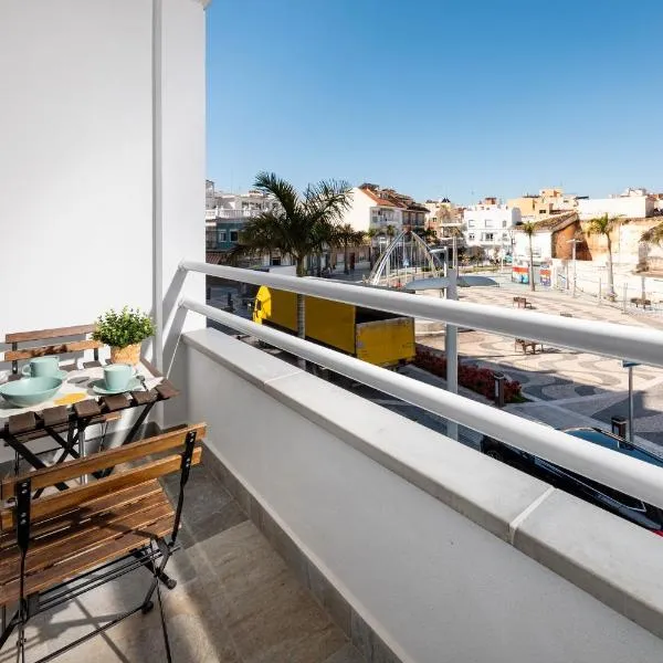 Capricho Torre del mar，位于托雷德尔马尔的酒店
