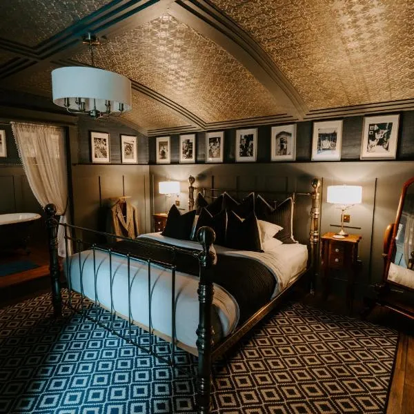 Sheddington Manor - 2 Bedroom Guest House & Cinema，位于贝尔法斯特的酒店