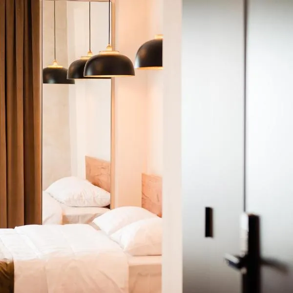 Fly&stay at George`s，位于奥托佩尼的酒店