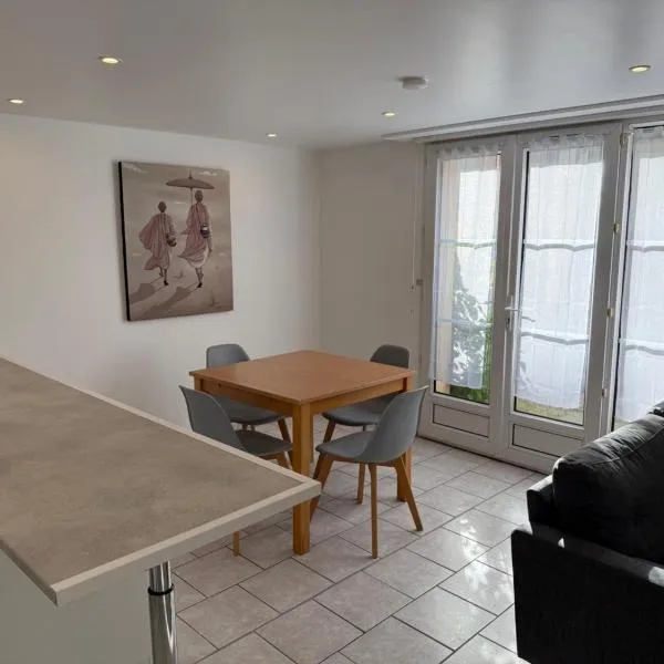 Résidence des Lilas - Orgelet - Lac de Vouglans，位于Orgelet的酒店