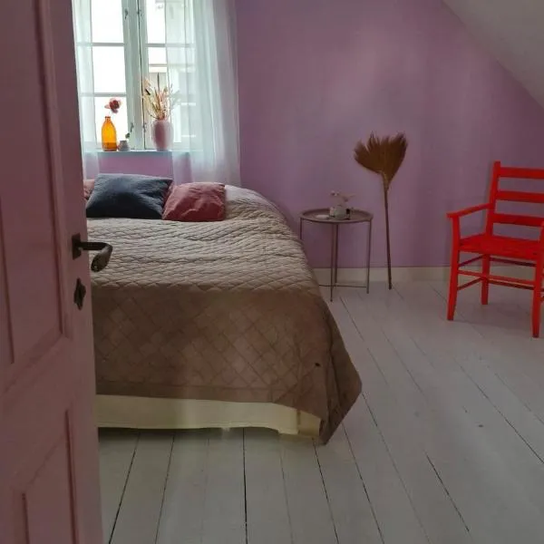 Beautiful and romantic 2 bedroom villa on the island Aeroe，位于瑟比的酒店