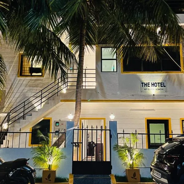 THE HOTEL- At Eden Beach，位于蓬蒂切里的酒店