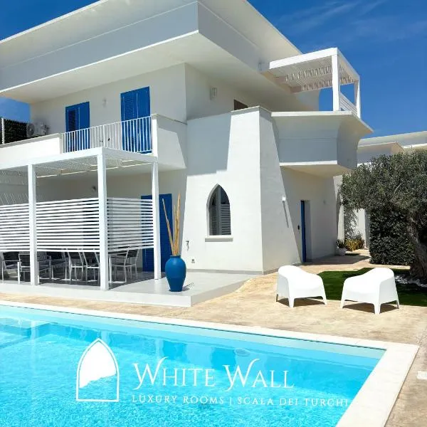White Wall luxury rooms Scala dei turchi，位于雷阿尔蒙特的酒店