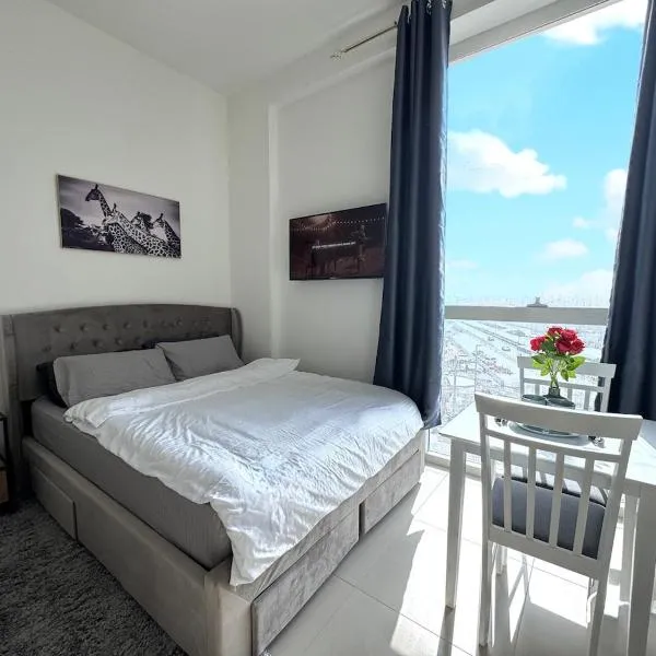 Luxury Private Apartment-BEST PRICE，位于阿布扎比的酒店