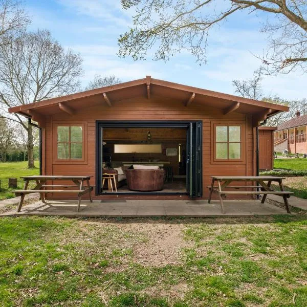 Cabin in the countryside，位于Sible Hedingham的酒店