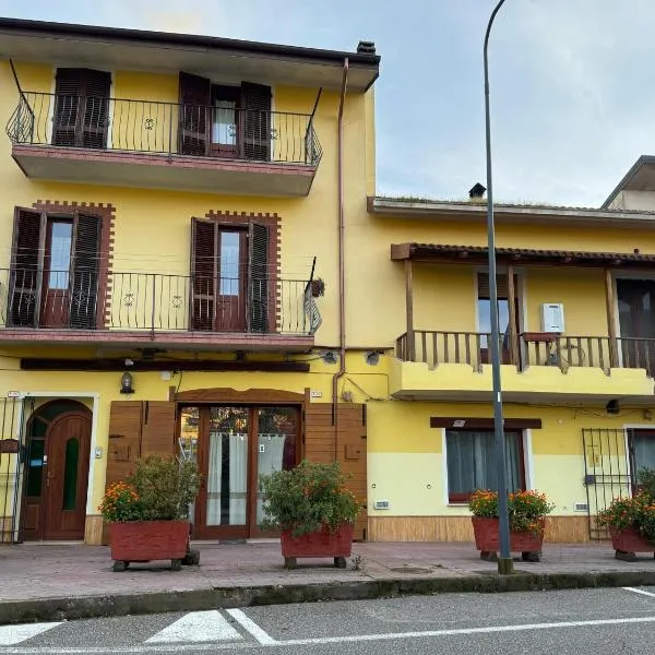 B&B Muggianeddu，位于Tonara的酒店