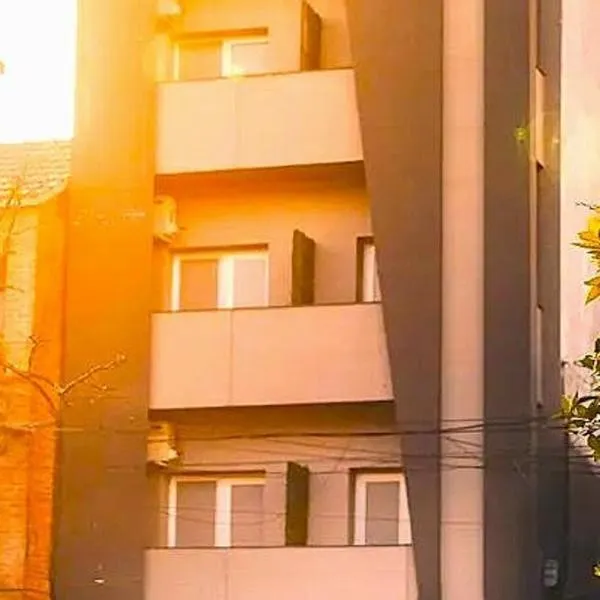 LG Golden Suites，位于圣米格尔·德·图库玛的酒店