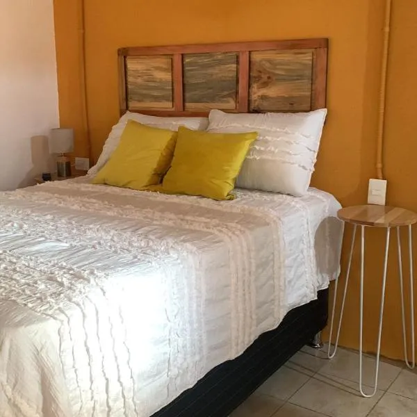 El Chirris B&B，位于圣胡安拉拉古纳的酒店