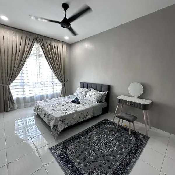 Aleesa homestay arau，位于亚娄的酒店