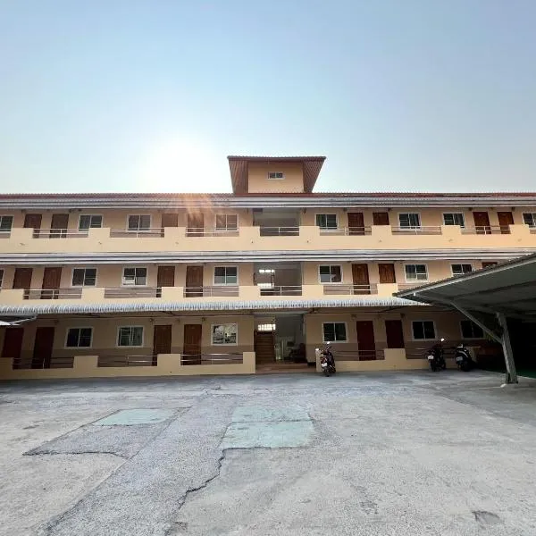 Jamjuree Place，位于Ban Si Than的酒店