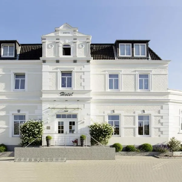 Hotel Kleiner Yachthafen，位于布伦斯比特尔的酒店