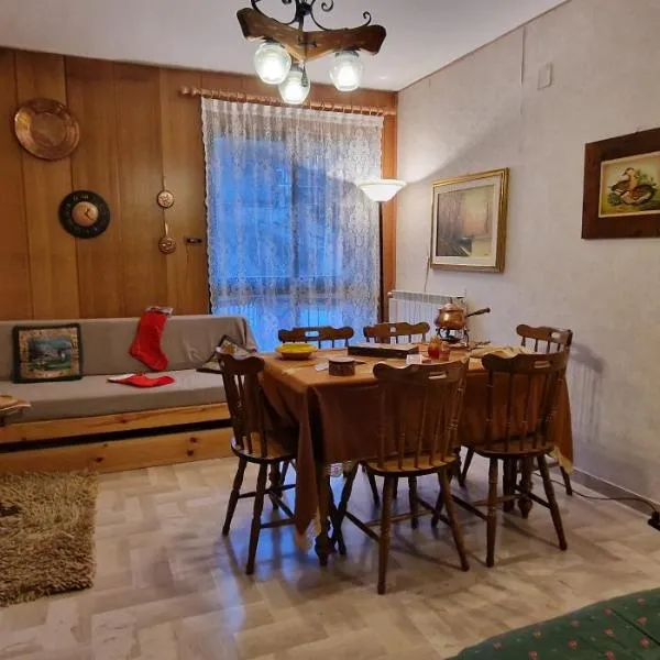 Rifugio dei Pini，位于罗卡拉索的酒店