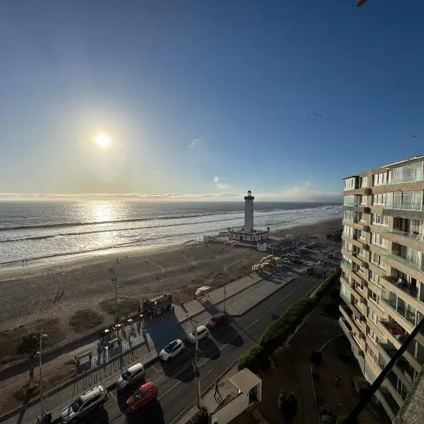 bello depto frente al mar，位于拉塞雷纳的酒店