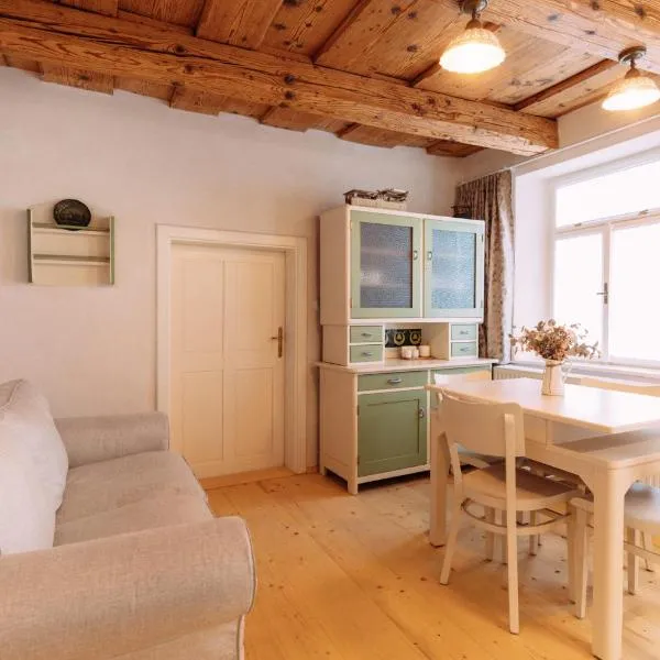 Apartmány Nathan - Ubytování s příběhem，位于特热比奇的酒店