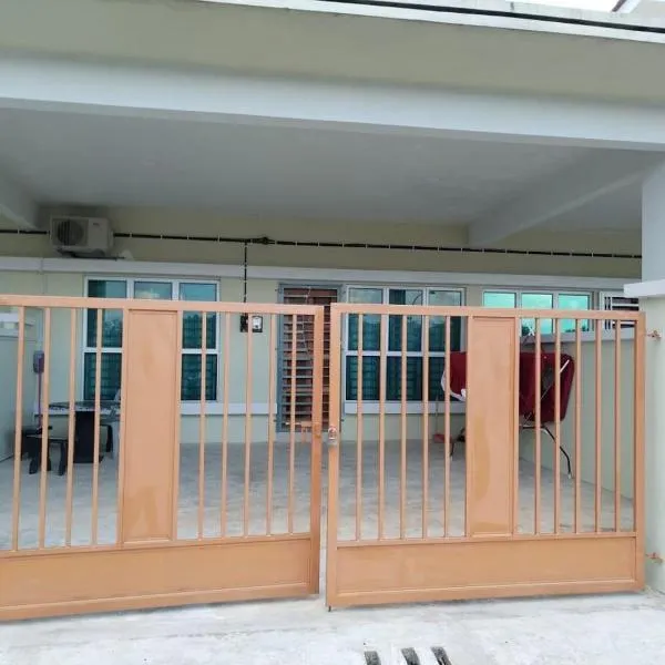 Aisya homestay Jeli Kelantan，位于Jeli的酒店