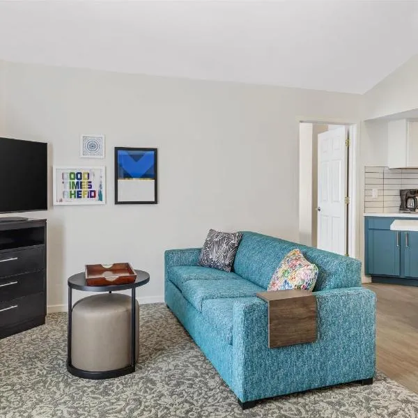 Sonesta ES Suites Chatsworth，位于查茨沃斯的酒店