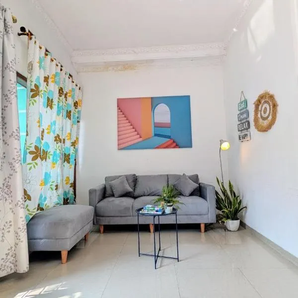 Homey Guesthouse Kertajaya (Syariah)，位于泗水的酒店