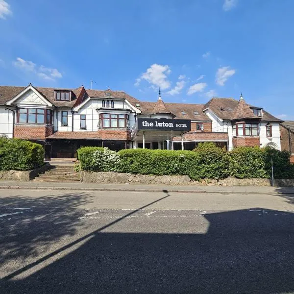 The Luton Hotel，位于卢顿的酒店