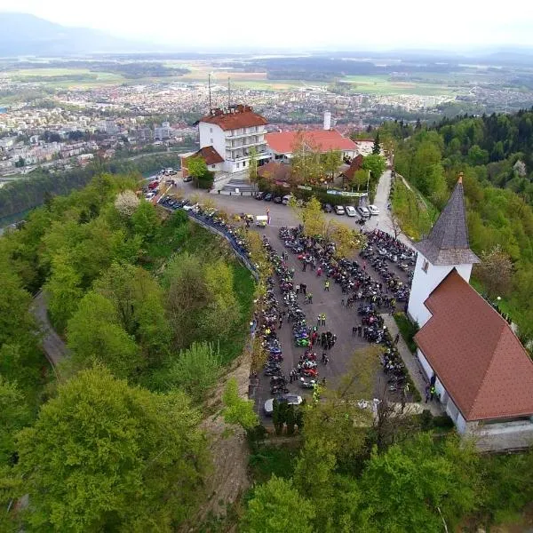 贝尔维尤酒店，位于Zgornja Besnica的酒店