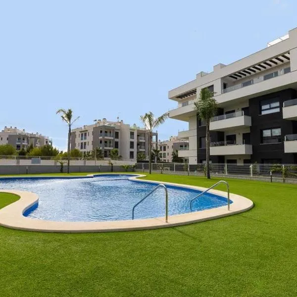 Luxurious new flat with pool & big terrace，位于比利亚马丁的酒店