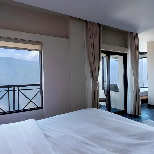 Nana Mountain Resort，位于Astam的酒店